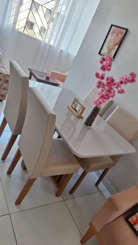 Mesa de jantar 4 cadeiras tampo de vidro entrego hoje R$ 1350,00 avista 