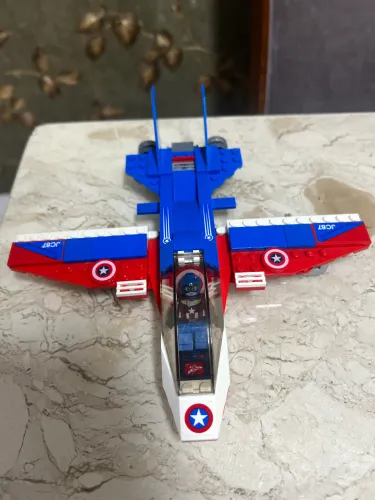 Avião Capitão América - LEGO