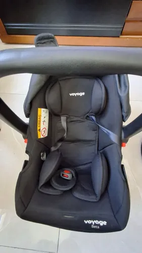 Carrinho e Bebê Conforto