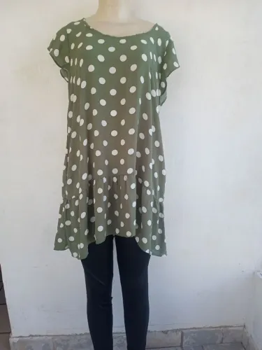 Vestido Feminino Verde com Bolinhas Brancas