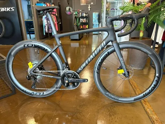 Bicicleta Seminova Specialized Tarmac SL7 Comp. Com upgrade de rodas.