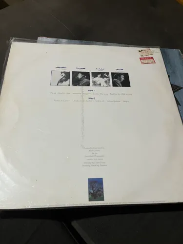 álbum "Friends" da banda britânica The Bolshoi vinik