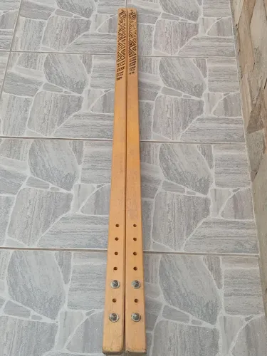 Brinquedo perna de pau 