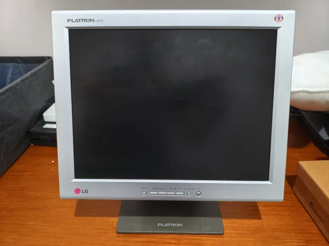 Monitor LG Flatron L1511S - 15 Polegadas