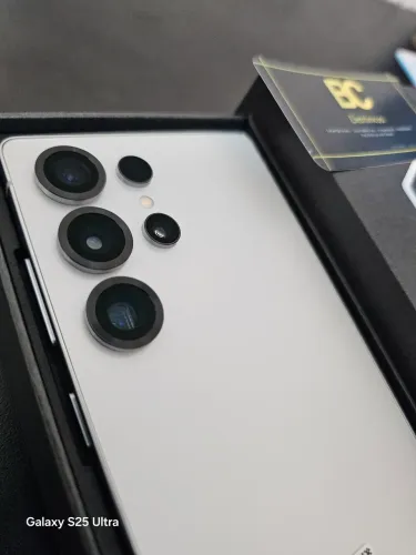 S25 Ultra 256GB menos de 1 mês de uso Novíssimo com Nota Fiscal e Garantia