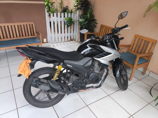 Moto Yamaha YS150 Fazer SED
