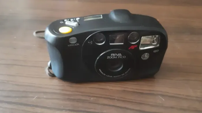 MINOLTA RIVA ZOOM PICO AF (35MM) P/ RESTAURADOR/PEÇAS ANALÓGICAS