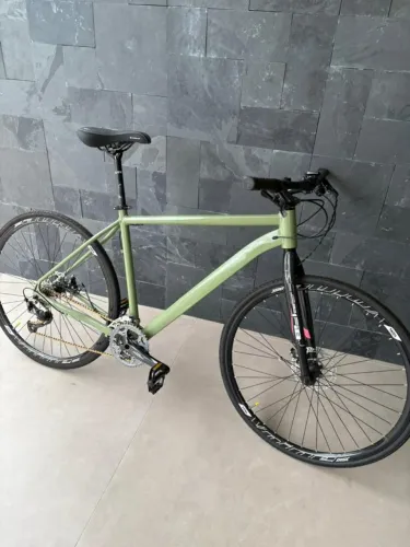 Bicicleta 29 Deore/Altus 8v - 12,65 kg - Zero de rua