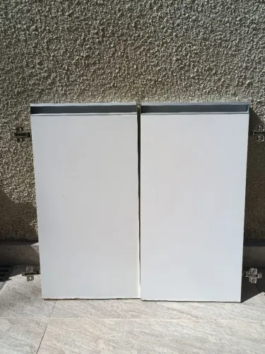 Portas armário em MDF com puxador alumínio e amortecedor