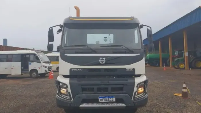 CAVALO MECANICO VOLVO FMX 540 6X4 540CV