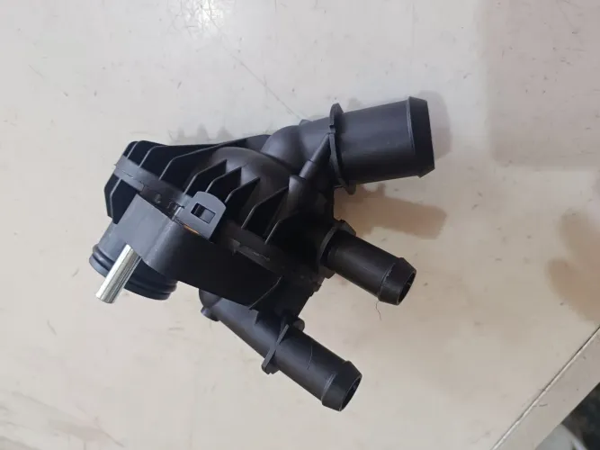 Válvula Termostatica Ford Ka Eco Sport Fiesta 1.5 3c Dragom