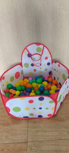 Piscina de Bolinha infantil diversão garantida