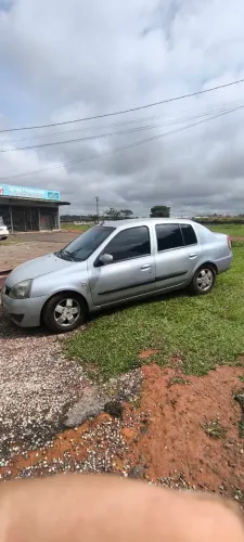 Renault Clio Sedan Egeus Hi-flex 1.6 16V 4P 2006