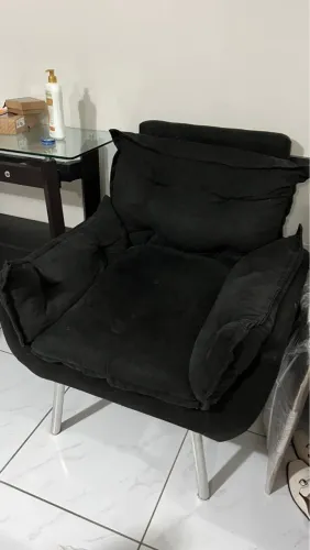 Poltrona Confortável e Elegante
