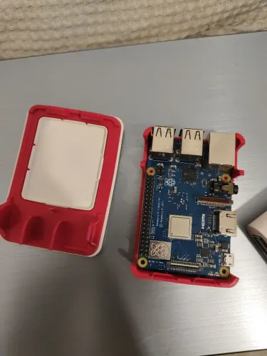 Raspberry B + e outro rasp não tenho o modelo