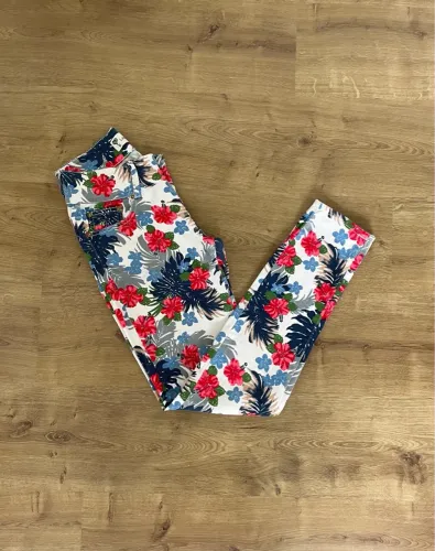 Calça jeans floral feminina 38 Lady?s Secret