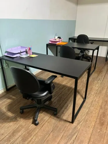 Mesa Para Escritório / Computador Escrivaninha - Estilo Industial Preta - 1,50m x 0,60m