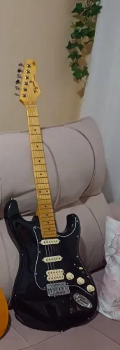 Guitarra Tagima black strat