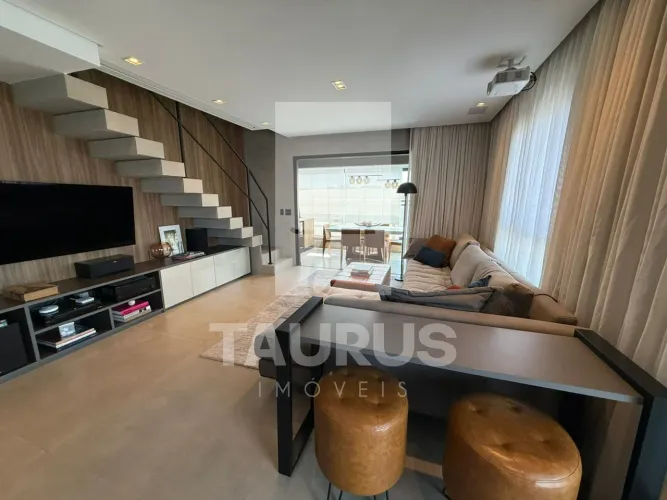 Cobertura para comprar com 2 suites, 2 vagas, 120m², em Moema, São Paulo-SP.