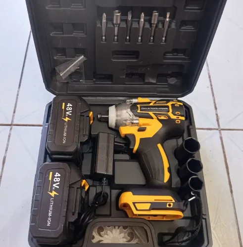 Chave de impacto a bateria 48v nova!