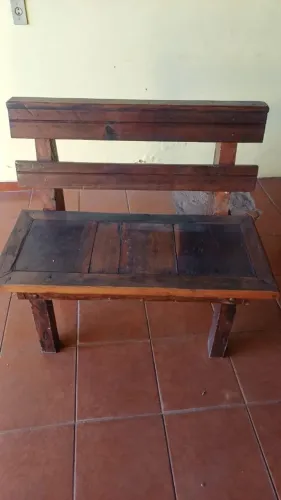 Banco de madeira maciça Rústico