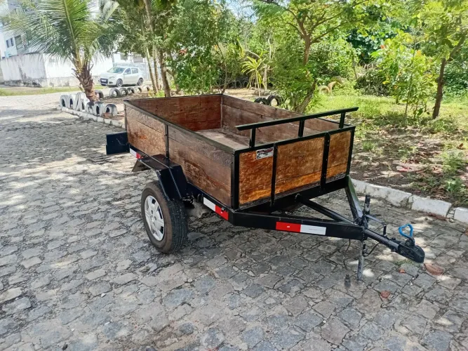 Vende se reboque 5.500
