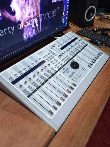 Solid state lógic ssl núcleos 2 controlador de daw 