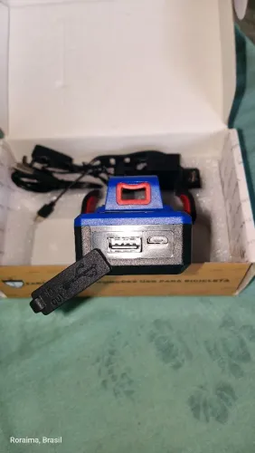 Lanterna led, USB, Power bank, suporte para celular 