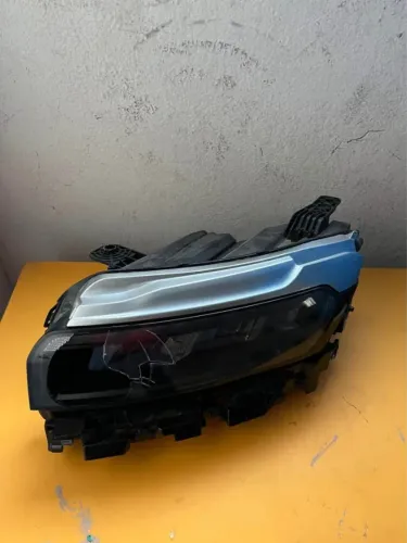 Farol Jeep Commander LE 2022 2023 2024 2025 Original (Lente quebrada)