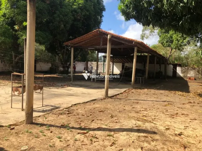 Sitio no povoado cacimba velha a venda