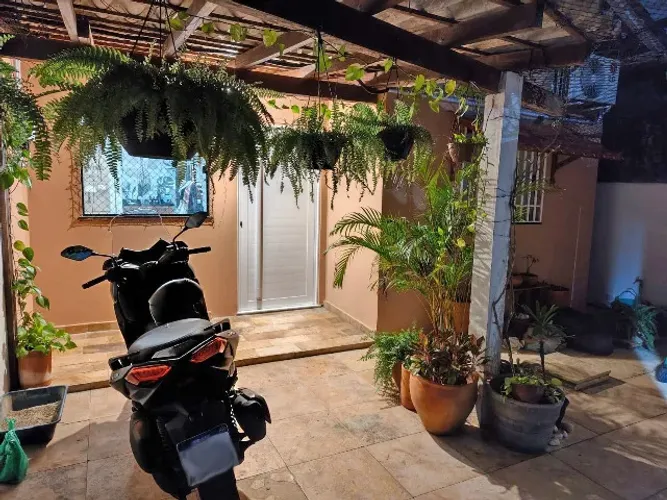 CASA À VENDA ? TOTALMENTE REFORMADA - CONFORTO, QUALIDADE E ECONOMIA!