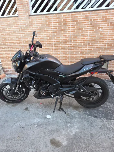 Vendo bajaj dominar 400 