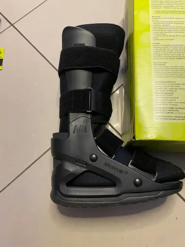 Bota Imobilizadora M1 Longa Mercur tamanho 36 ao 40 ótimo estado á retirar.
