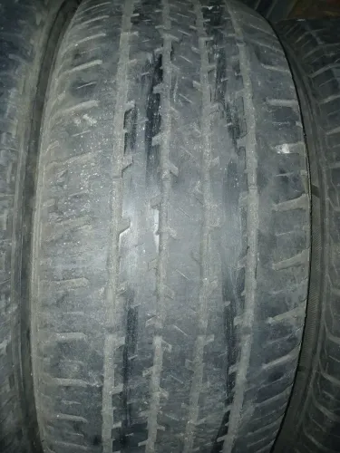 PNEU 215 65 R16