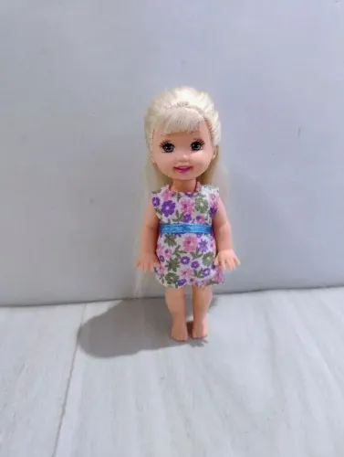 Kelly dollzinha irmãzinha da Barbie Chelsea