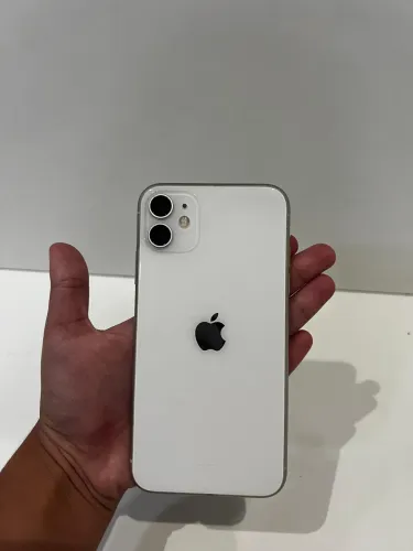 IPHONE 11 branco