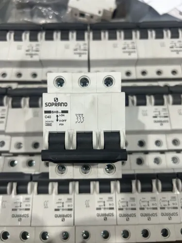 Disjuntor Tripolar Soprano C40 40A Curva C 3kA - Novo