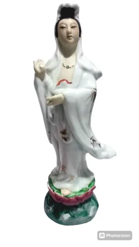 Boneca chinesa porcelana deusa Guanyn 22 cm
