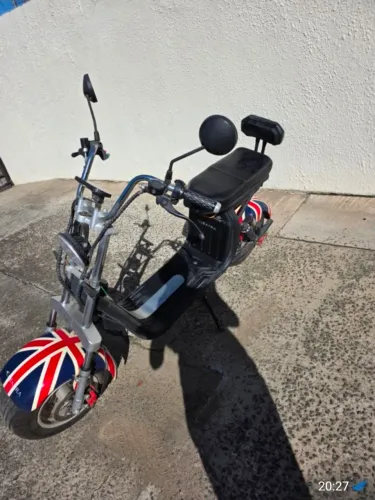 Scooter elétrica