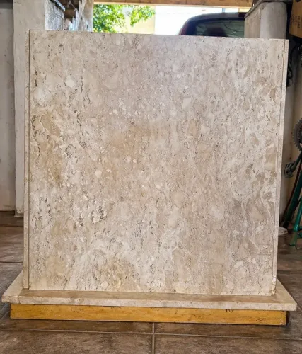 Base em mármore para mesa de jantar