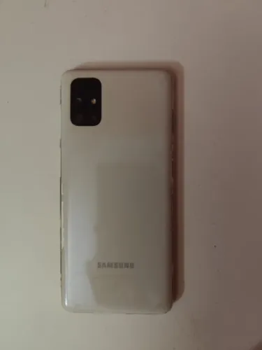 Samsung M51 - processador Snapdragon 730G, 6 GB de RAM e 128 GB de armazenamento