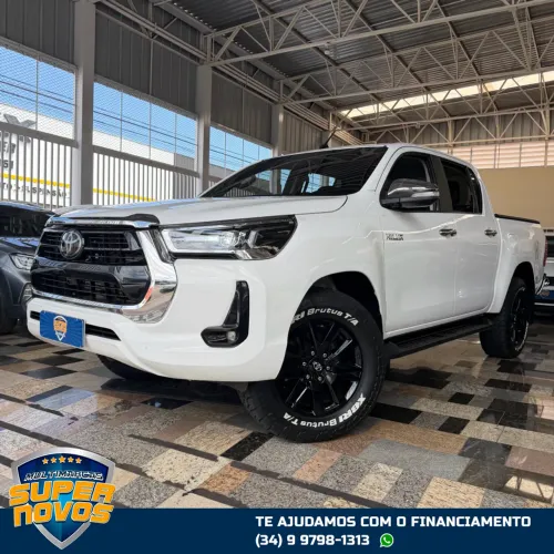 Toyota Hilux CD 4X4 2.8 Diesel Mec. 2022
