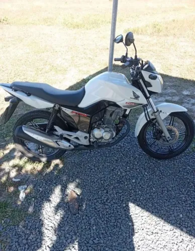 Moto bem conservada