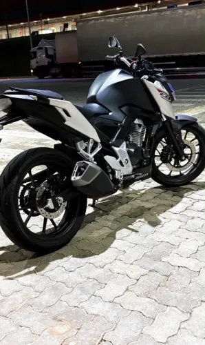 Honda CB 300f Twister Flex 2026