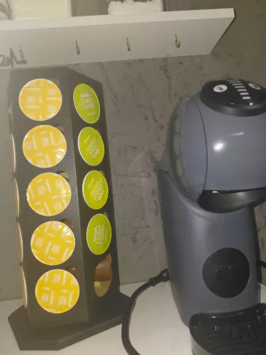 Máquina de café dolce gusto 