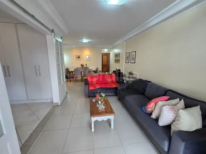 Imóvel para venda possui 119 metros quadrados com 3 quartos em Campinas - São José - SC