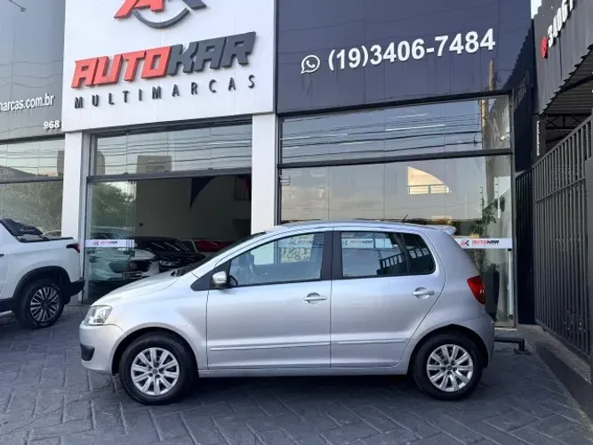 Volkswagen Fox Bluemotion 1.0 MI Total Flex 12V 5P 2014
