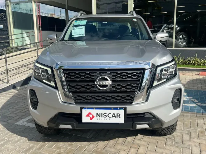 Nissan Frontier XE CD 4X4 2.3 Bi-TB Diesel Aut. 2025