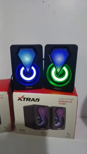 Caixinha de som para Pc/computador possui led