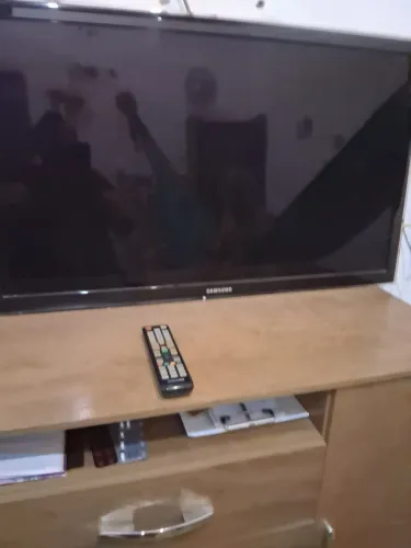 TV SAMSUNG 40 PL / ZAP *59 FALAR COM DIOSDADO